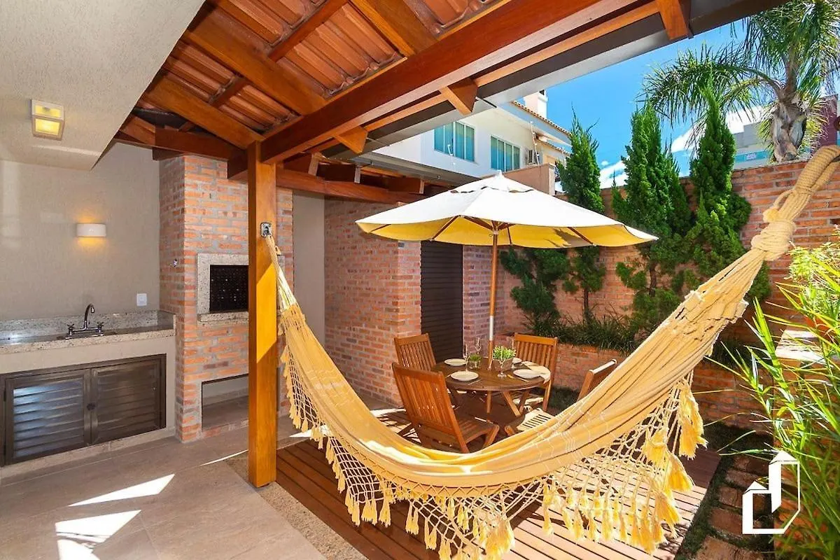 Com 03 Suites Climatizadas E Jacuzzi Aquecida Bombinhas