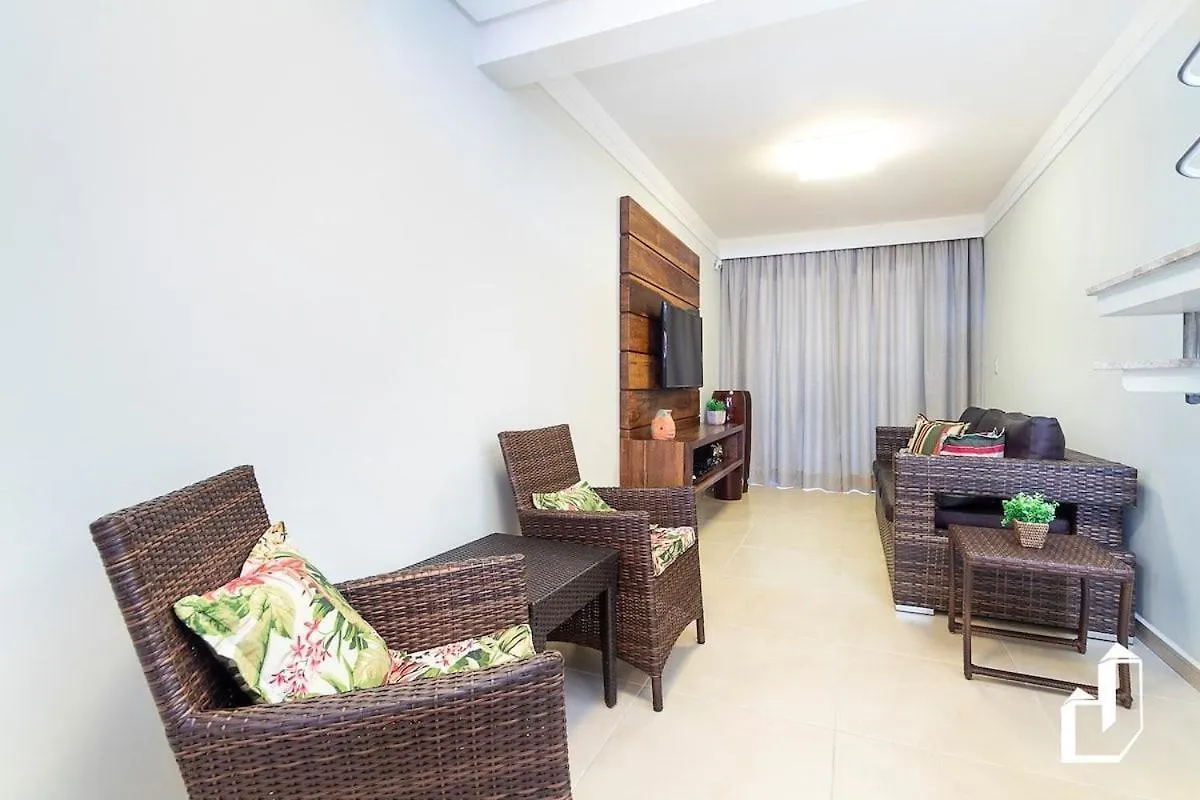 Com 03 Suites Climatizadas E Jacuzzi Aquecida Bombinhas 0*,