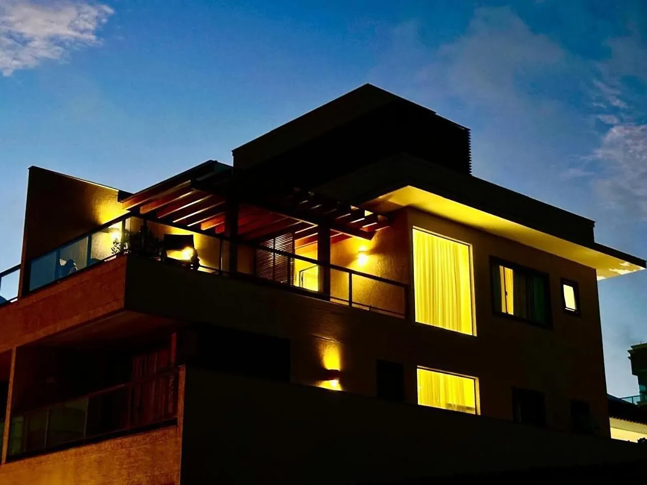 Holiday home Com 03 Suites Climatizadas E Jacuzzi Aquecida Bombinhas